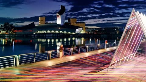 Free light festival to illuminate waterfront. No booking is needed for the event and it is free for everyone to enjoy